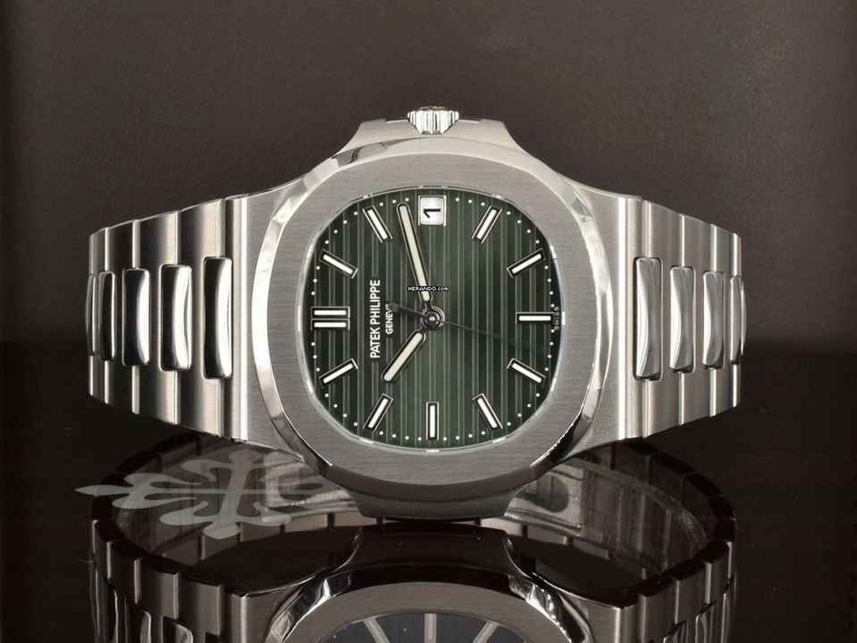  Patek Philippe Nautilus 5711/1a-014 Green Dial 2021 