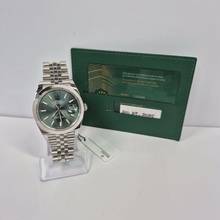 Thumbnail von Rolex Datejust 41 41mm Green Dial Jubilee Automático Completo