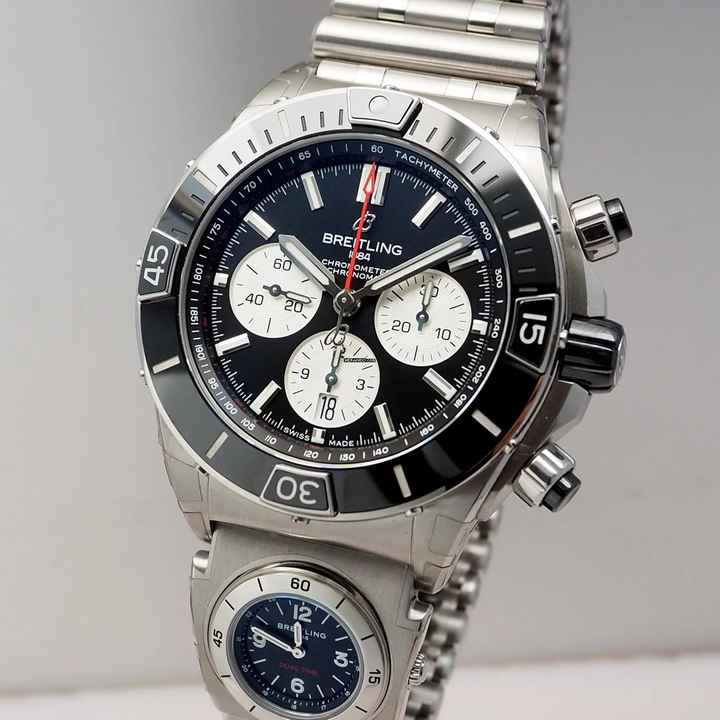  Breitling Chronomat Super Chronomat B01 44 UTC Stahl B+P NEU 2025 verklebt 11600.-Euro NEU 2025 Sofort lieferbar! 