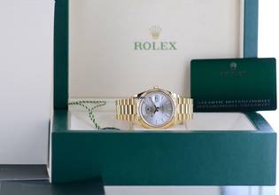 Thumbnail von Rolex Day-Date 40 40mm 18K Gelbgold Silver Index Dial Präsidentband Klassiker Fluted B+P