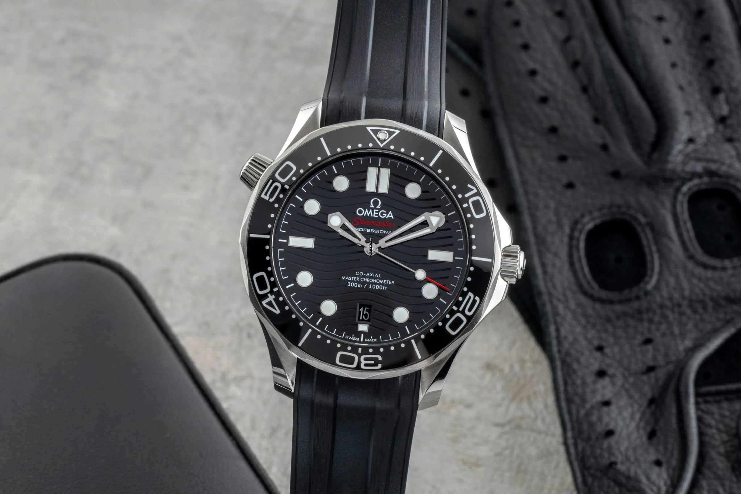 Omega Seamaster Diver 300 M Co-Axial Keramik 210.32.42.20.01.001 B&P