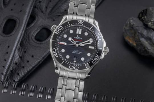  Omega Seamaster Diver 300 M Automatik Stahl Ref. 210.30.42.20.01.001 B&P 2024 