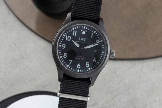  IWC Fliegeruhr Pilot Top Gun Keramik / Titan Automatik Herrenuhr Ref. IW326901 B&P 2020 