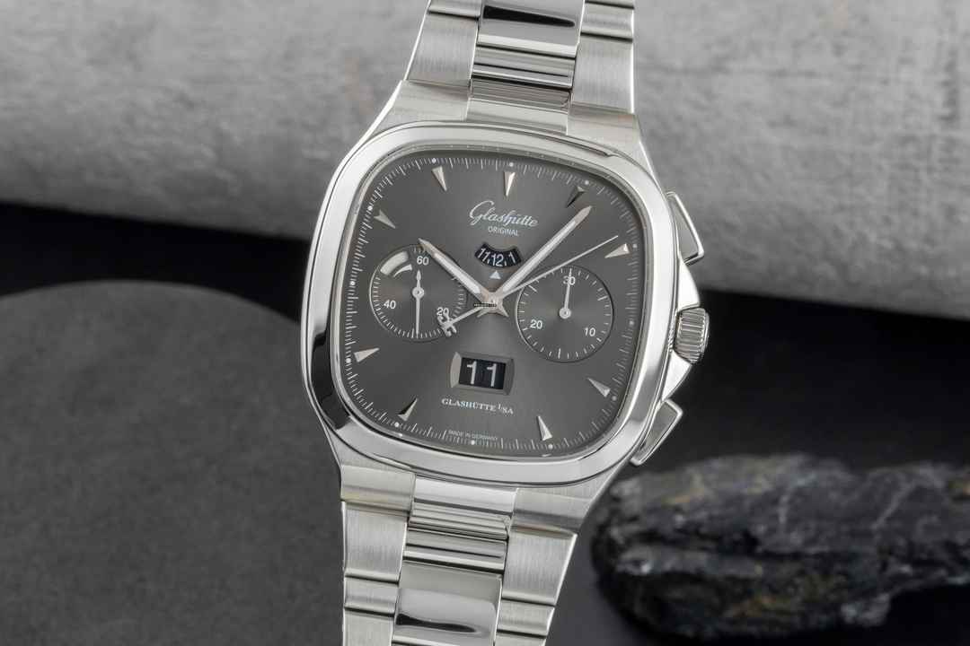  Glashütte Original Seventies Chronograph Panoramadatum Stahl Automatik Herrenuhr Ref. 1-37-02-01-02-70 