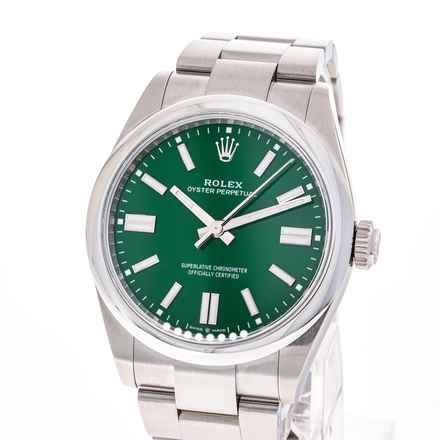 Rolex Oyster Perpetual 41 Green – 134300 – NEW & Unworn – 09/2025 Full Set 