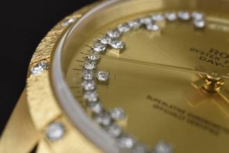 Thumbnail von Rolex Day-Date 36 Army Base / Bark / Borke / Diamond Bezel / String Diamond Dial Box & Zertifikat - Service 2025