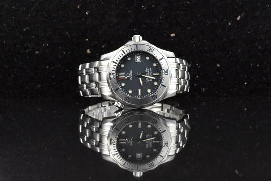  Omega Seamaster Diver 300 M Quarz 36MM Mid Size - Japan Edition - VERY RARE 