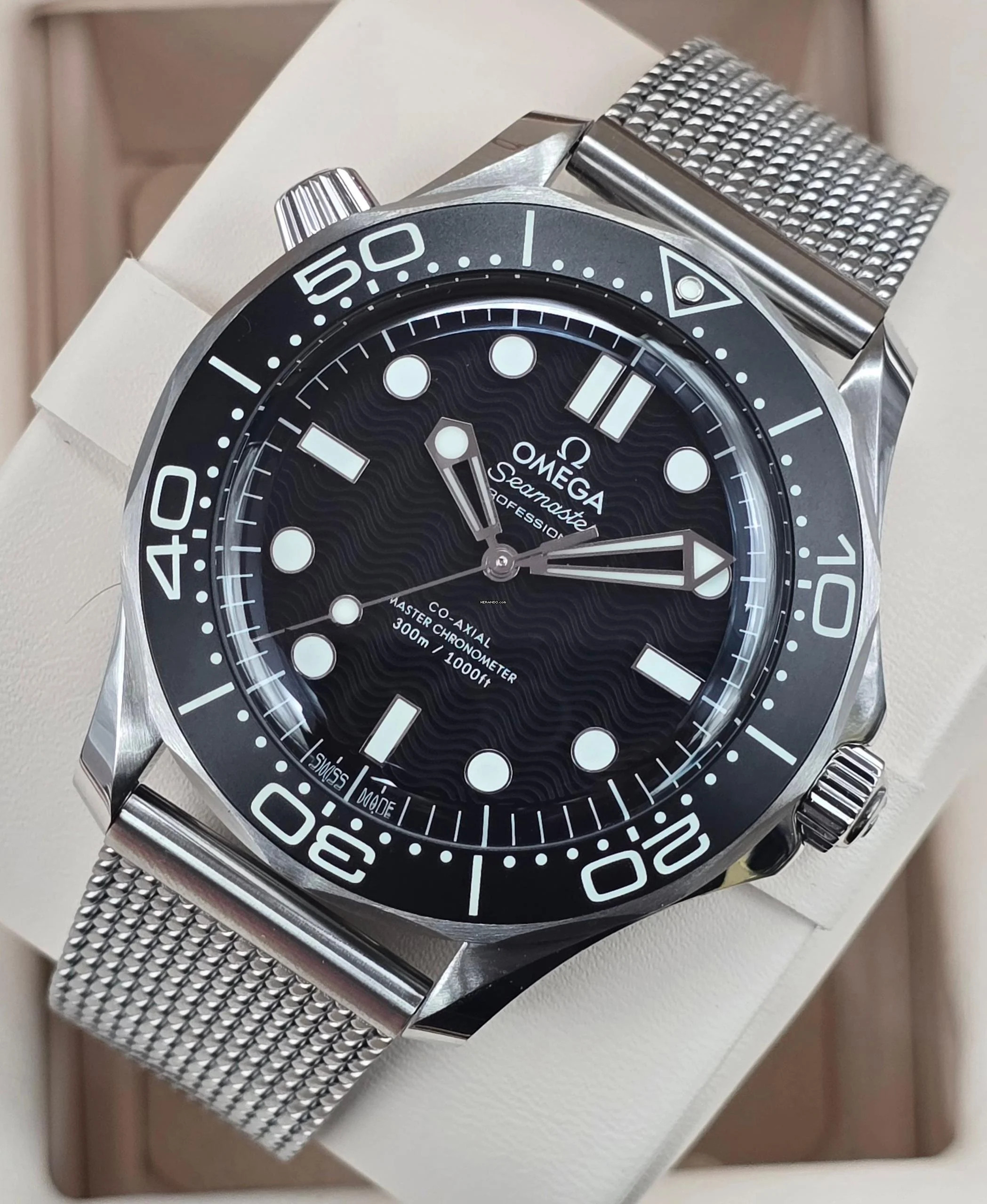 Omega Seamaster Diver 300 M 42mm 210.30.42.20.01.010 Black Dial Unworn/New Condition Full Set 11-2025