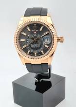 Thumbnail von Rolex Sky-Dweller 18 Kt. Rose gold like new 99,9% rhodium grey dial Full Set 2023