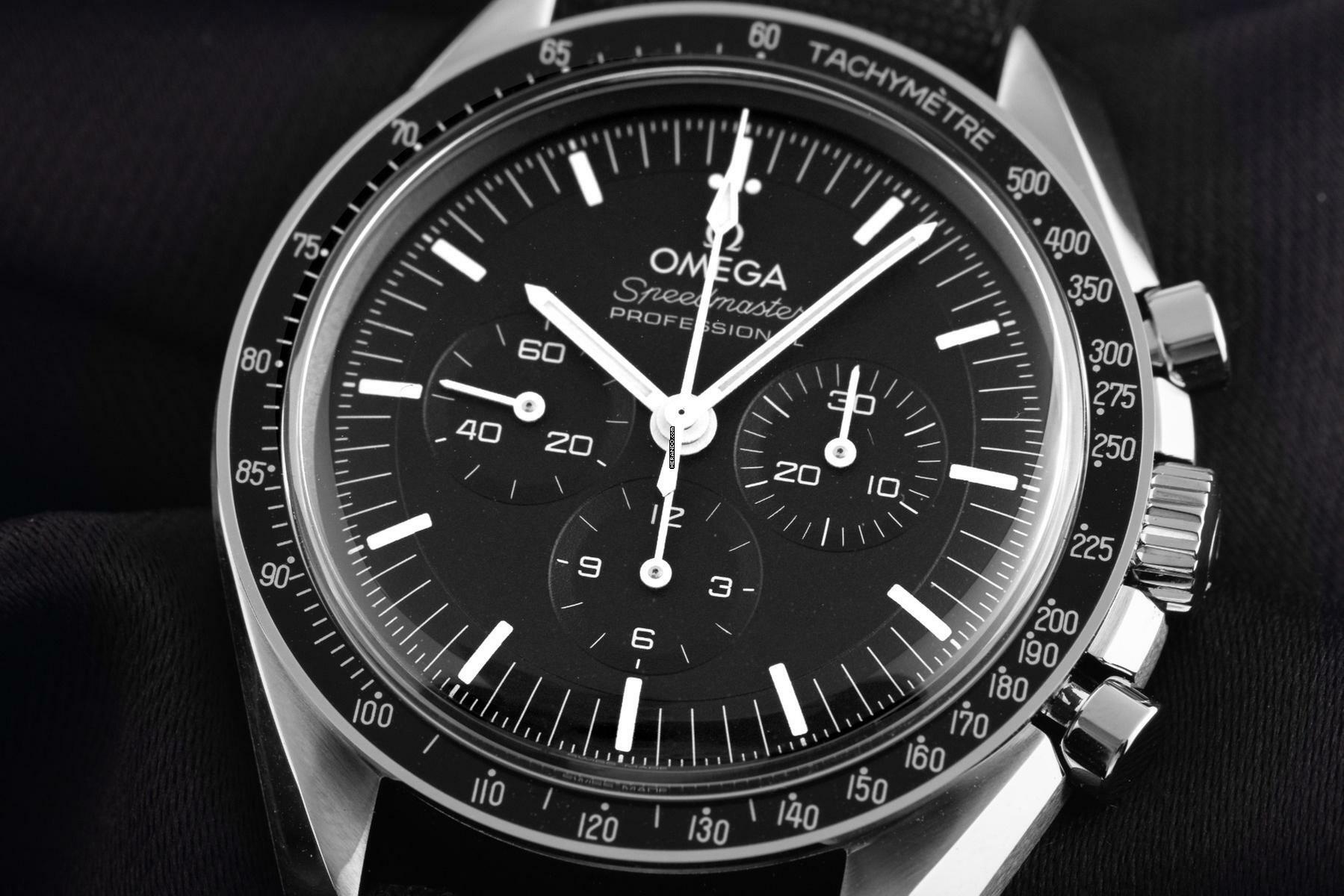 Omega Speedmaster Professional Moonwatch Ref.310.32.42.50.01.002 2025 Full Set Ungetragen