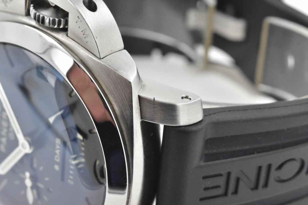  Panerai Luminor 1950 8 Days GMT Marina 1950 8 days GMT PAM 233 PAM00233 