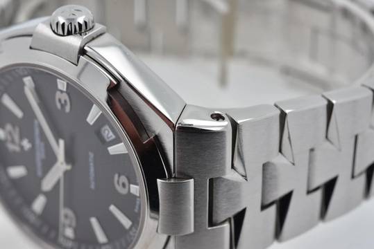  Vacheron Constantin Overseas Automatik 47040/B01A Black Dial 