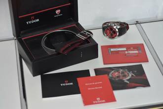 Thumbnail von Tudor Fastrider Chrono Chronograph 42000D Ducati Edition LC100