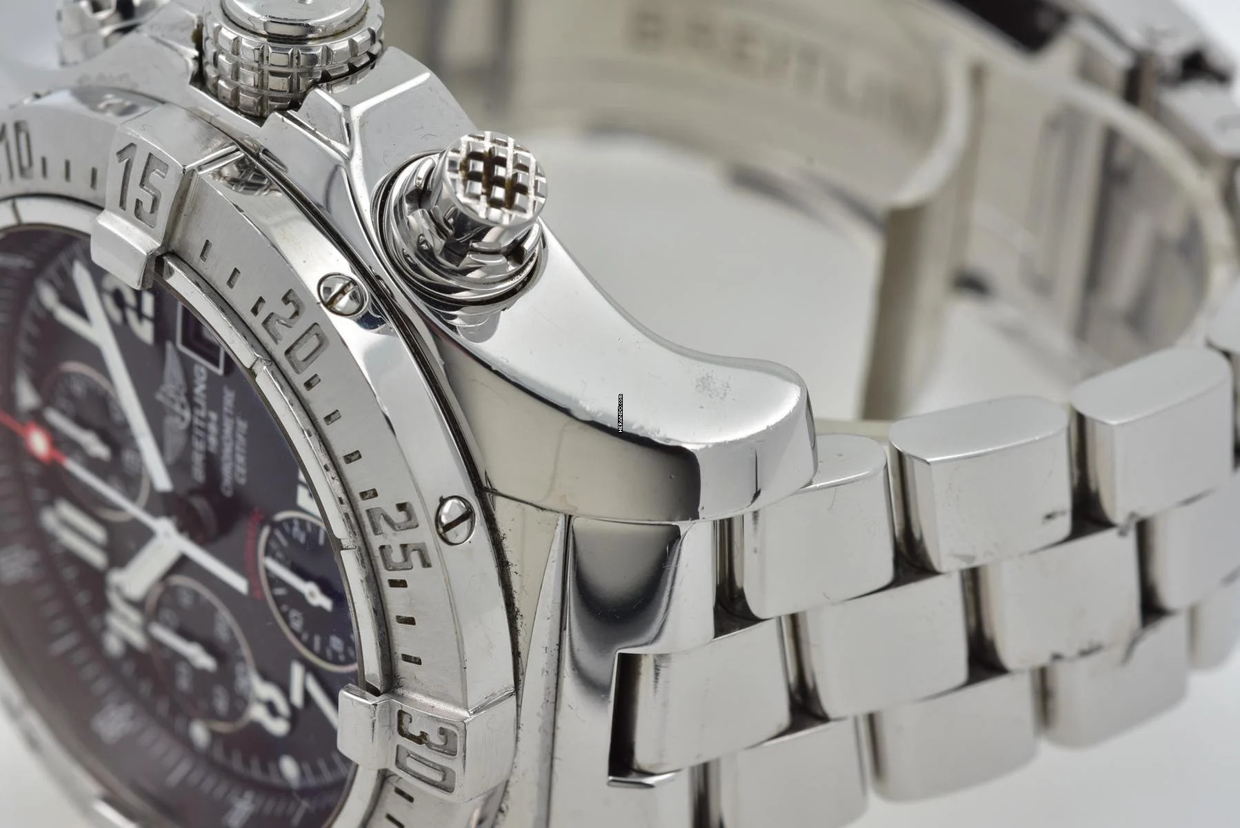 Breitling Avenger Skyland Chronograph A13380