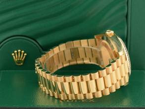 Thumbnail von Rolex Day-Date 40 228238 Green Roman Dial - New 2025