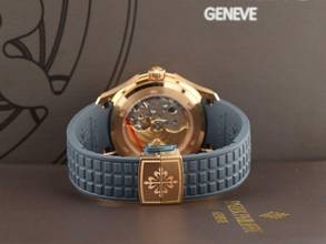 Thumbnail von Patek Philippe Aquanaut Annual Calendar Rose Gold 5261r-001 New - Full Set Ita