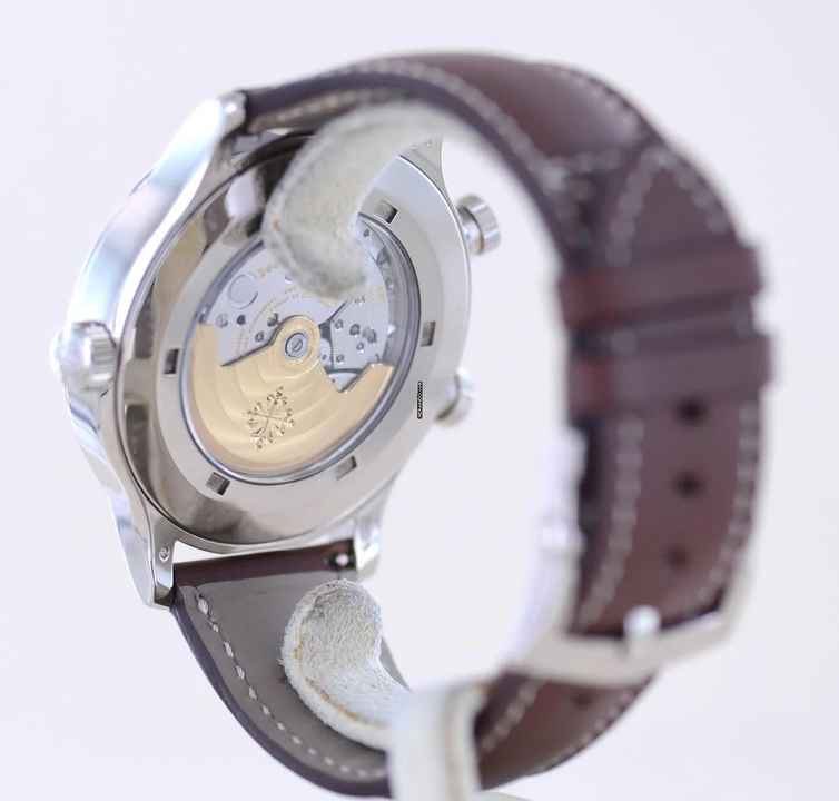  Patek Philippe Calatrava Pilot Travel Time 18K Weißgold Kal 324 Deep Blue Luxusuhr 