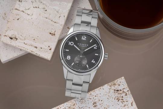  NOMOS Club Neomatik Sport Stahl Automatik Herrenuhr Ref. 764 Box & Papiere 2024 