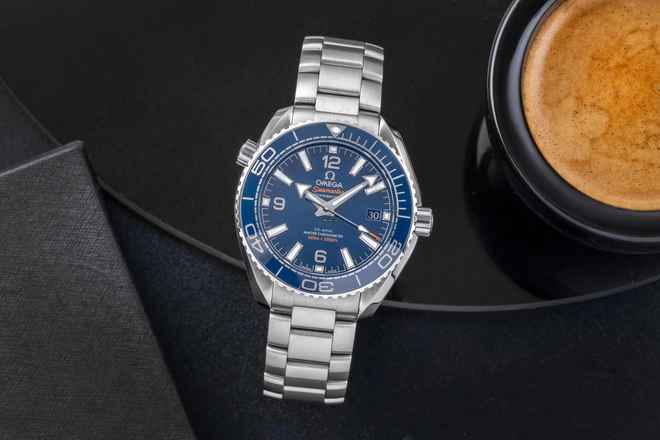 Omega Seamaster Planet Ocean Stahl Automatik Herrenuhr 215.30.40.20.03.001 B&P 