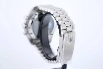 Thumbnail von Omega Speedmaster Professional Moonwatch Silver Snoopy Award - UNWORN - With Additional Leather Strap - With Box And Papers - 310.32.42.50.02.001 2024