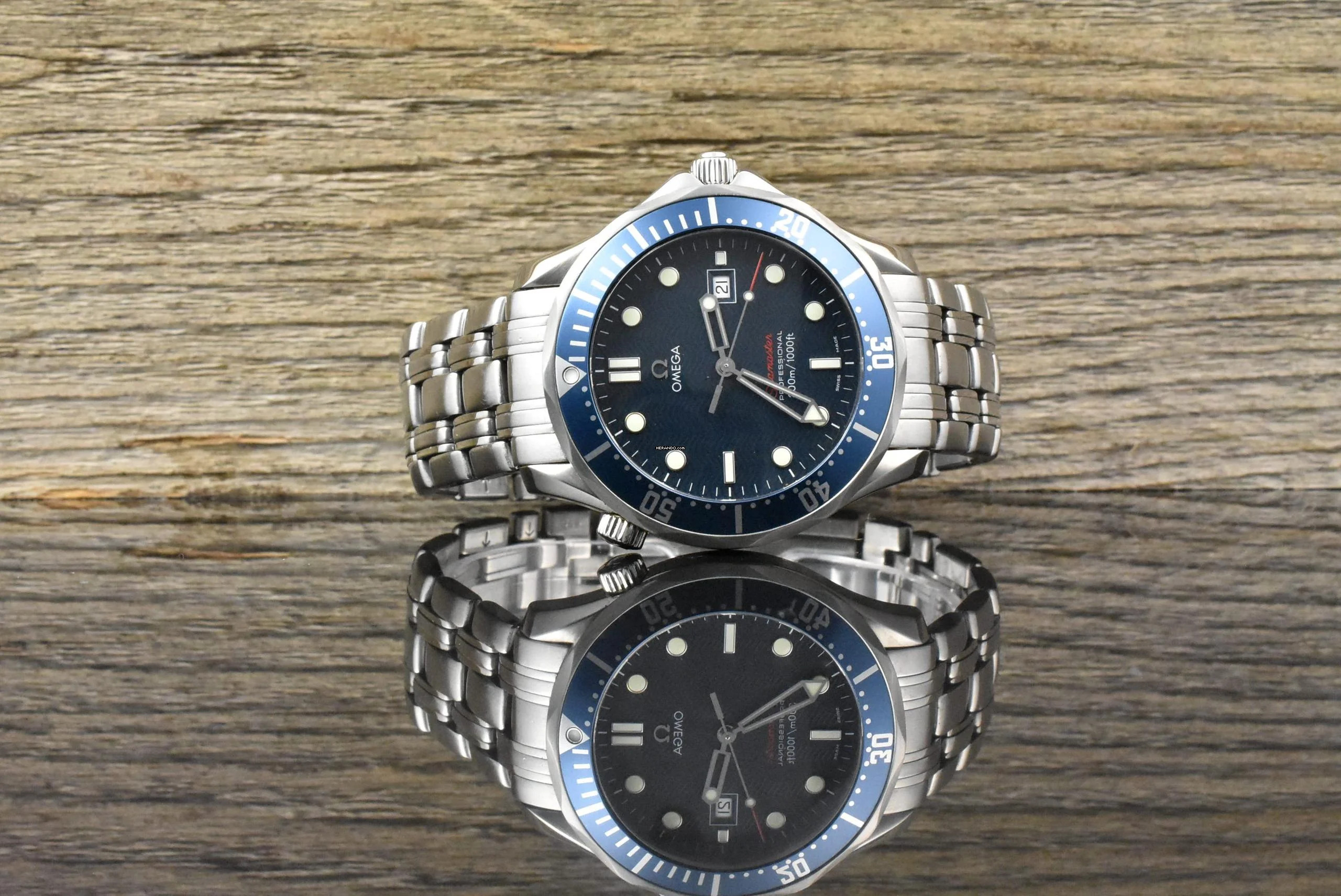 Omega Seamaster Diver 300 M 41MM James Bond - Quarz - Blue Wave Dial 2013