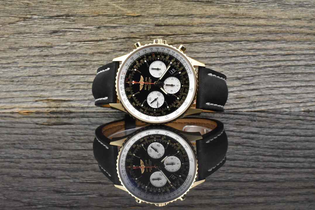  Breitling Navitimer 01 Panda Dial 18k Roségold unpoliert RB012012 Full Set 