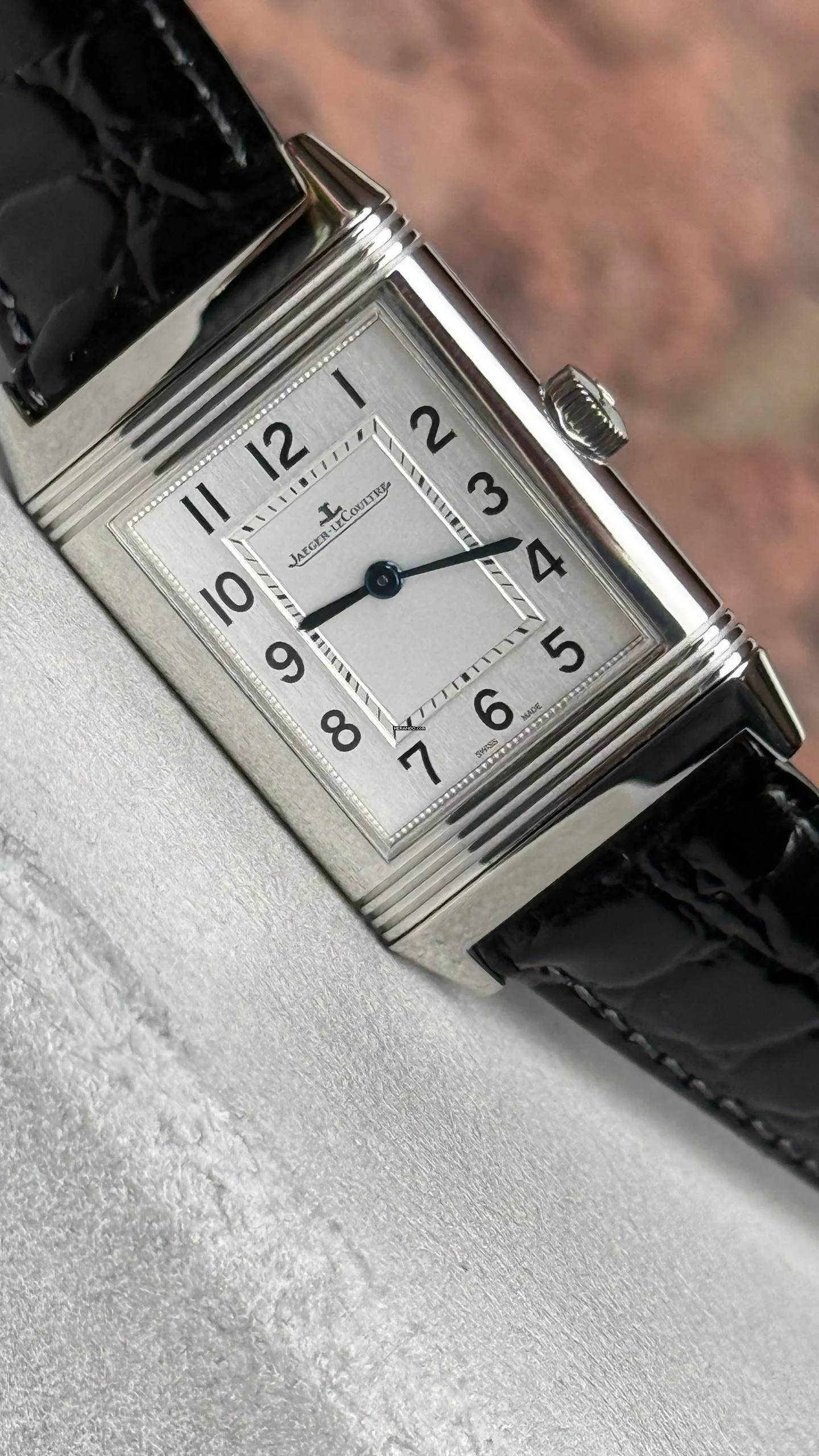  Jaeger-LeCoultre Reverso Classique Classic Medium Thin Top condition incl Papers 
