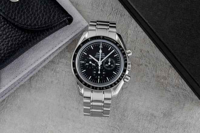  Omega Speedmaster Professional Moonwatch Chronograph Handaufzug Ref. 311.30.42.30.01.006 Box & Papiere 