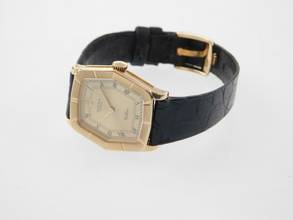 Thumbnail von Rolex Cellini 18 Karat Gelbgold Cellini Handaufzug medium Size 24 x 29 mm N.O.S. mit original 18 Kt Schließe Original Band und Box