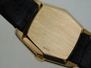 Thumbnail von Rolex Cellini 18 Karat Gelbgold Cellini Handaufzug medium Size 24 x 29 mm N.O.S. mit original 18 Kt Schließe Original Band und Box