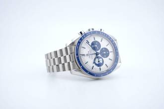 Thumbnail von Omega Speedmaster Professional Moonwatch Silver Snoopy Award - UNWORN - With Additional Leather Strap - With Box And Papers - 310.32.42.50.02.001 2024