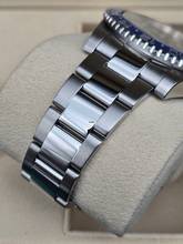 Thumbnail von Rolex GMT-Master II 116710BLNR Batman Oyster Bracelet Very Good Condition Full Set 2017 Service 2025