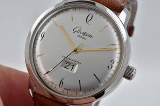 Thumbnail von Glashütte Original Sixties Panoramadatum Panorama Date 2-39-47-01-02-04 Silver Dial