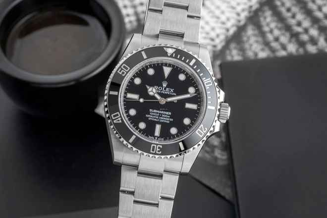  Rolex Submariner (No Date) Stahl Automatik Herrenuhr Ref. 124060 Box & Papiere 2025 