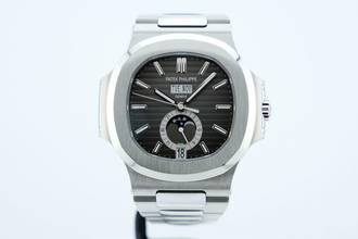 Thumbnail von Patek Philippe Nautilus Annual Calendar - Box+Papers - Like New - 24 Months Warranty 5726/1A-001 2018