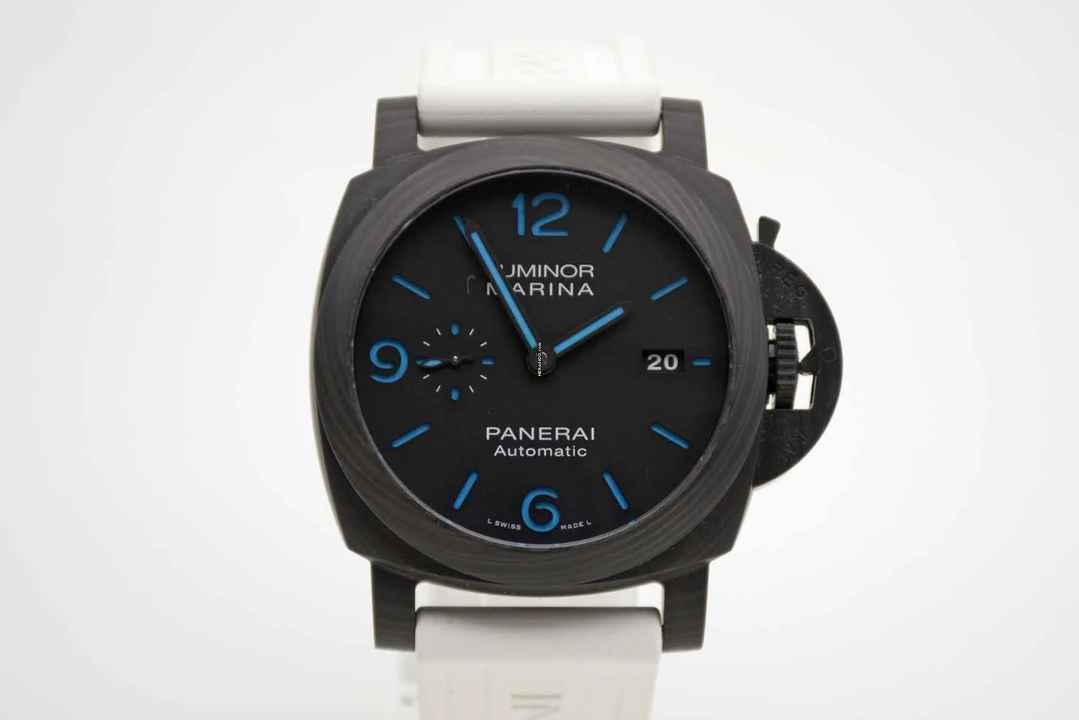  Panerai Luminor Marina Carbotech 44 mm PAM01661 