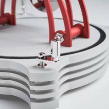 Thumbnail von NT 8 GT – Rote Design-Tischuhr