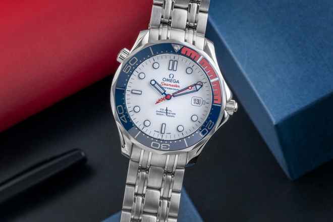  Omega Seamaster Diver 300 M Commander´s Watch James Bond 007 212.32.41.20.04.001 