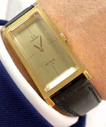  Omega De Ville Tank De Ville Vintage 21 x 46mm 