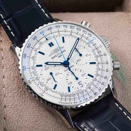  Breitling Navitimer 1 B01 Chronograph 41 NEW FULL SET 