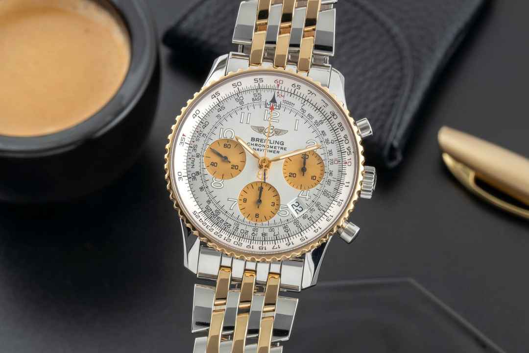  Breitling Navitimer Chronograph Stahl / Gold Automatik Herren Ref D23322 Papiere 