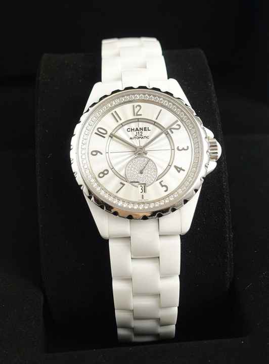  Chanel J12 Brillanten Keramik Automatik Unworn Watch with Box 