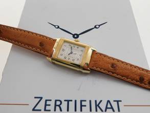 Thumbnail von Jaeger-LeCoultre Reverso Duetto 18 Karat Gelbgold Reverso Duetto Handaufzug Damenuhr mit Faltschließe und Straussenband 18 Karat Gelbgold Reverso Duetto Handaufzug Damenuhr