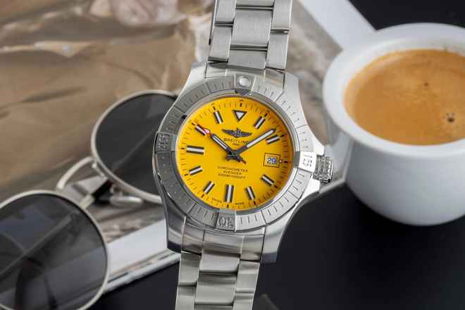  Breitling Avenger Seawolf Yellow Stahl Automatik Herrenuhr Ref A17319101I1A1 B&P 