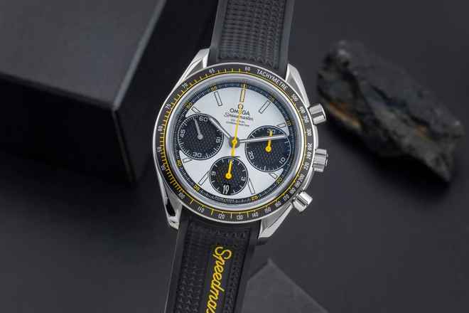  Omega Speedmaster Racing Chronograph Automatik Ref. 326.32.40.50.04.001 B&P 2021 