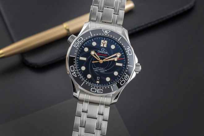  Omega Seamaster Diver 300 M James Bond Automatik Stahl 210.22.42.20.01.004 B&P 