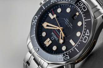 Thumbnail von Omega Seamaster Diver 300 M James Bond Automatik Stahl 210.22.42.20.01.004 B&P