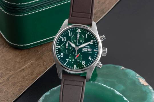  IWC Fliegeruhr Chronograph Pilot Chronograph Green Stahl Automatik Ref. IW388103 B&P 2021 