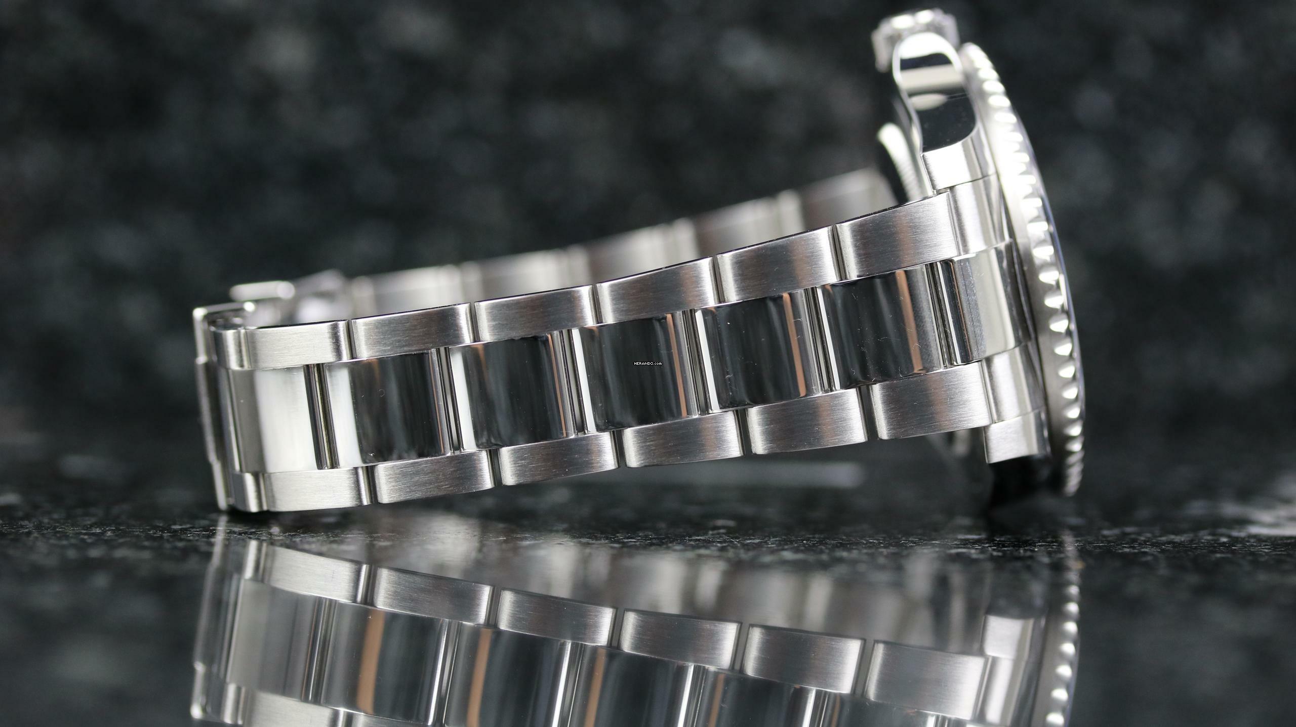 Rolex GMT-Master II Batman Oyster - like New - Fullset - 05/2021