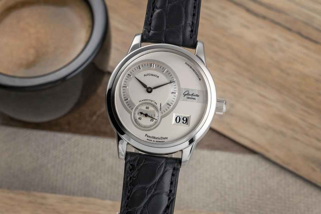  Glashütte Original PanoMaticDate Stahl Automatik Herrenuhr Ref. 90-01-02-02-04 